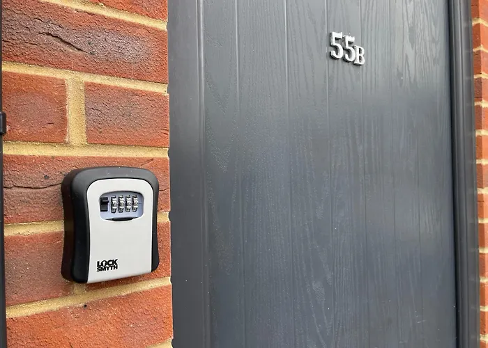 Welcome Rooms 55B- Self Check-In Whole Apartment Fully Refurbished